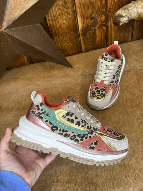 Leo Retro Lace Up Sneaker | Blowfish Malibu