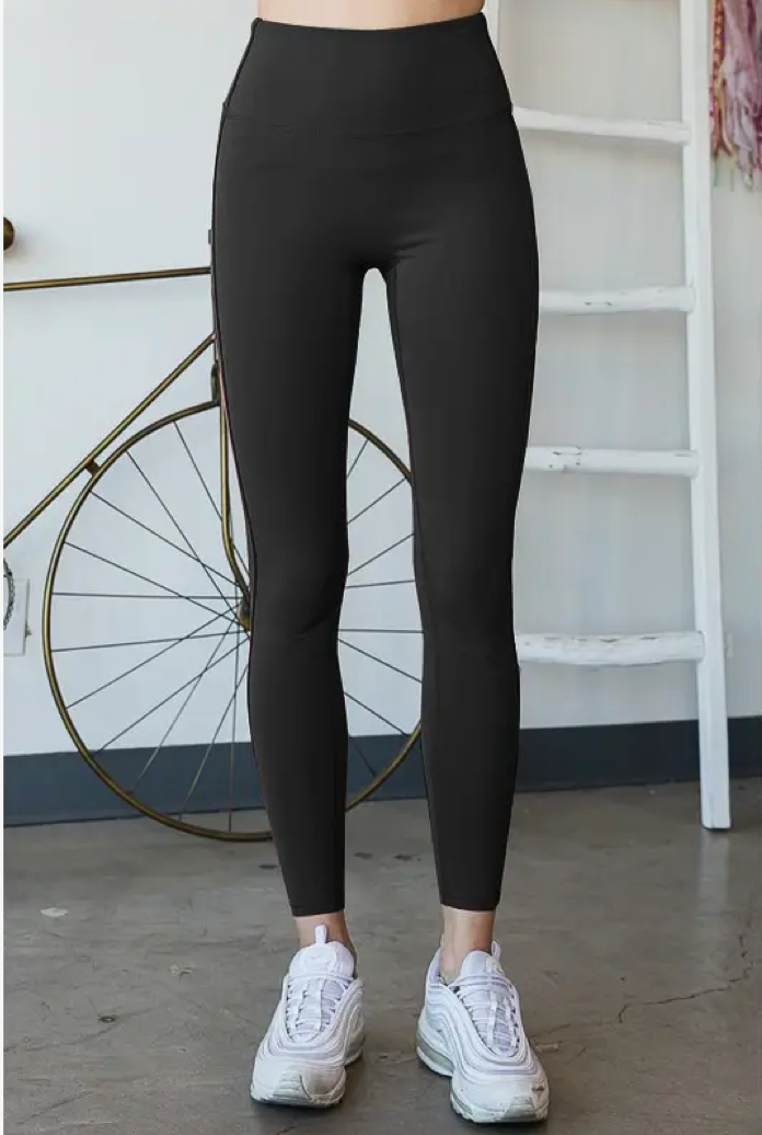 High Waist Fitted Leggings A Lined Seam Detail