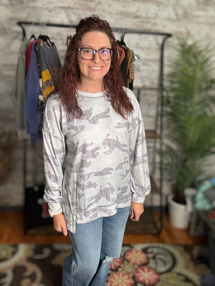 Retro Camouflage Exposed Seam Sweatshirt