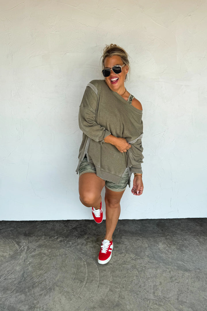 FALL CLASSIC CREW PULLOVER