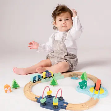 Wooden Railway Jungle- 22 Piece Animal Set, Train Cars