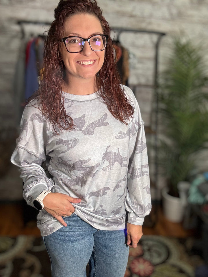 Retro Camouflage Exposed Seam Sweatshirt