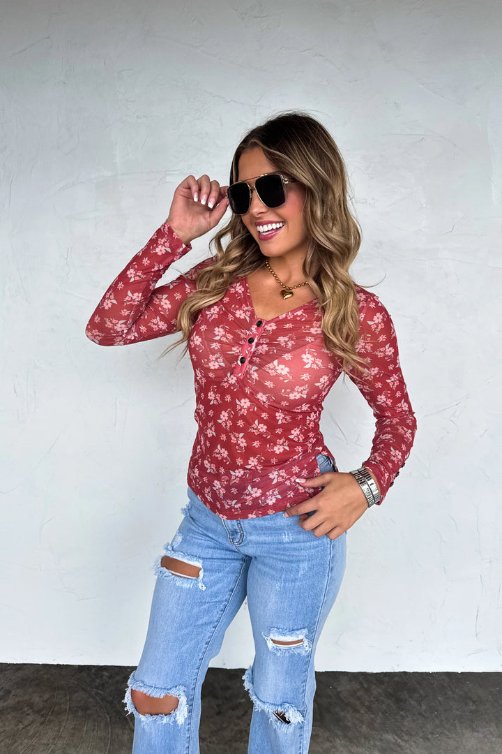 ANNIE VNECK MESH TOP