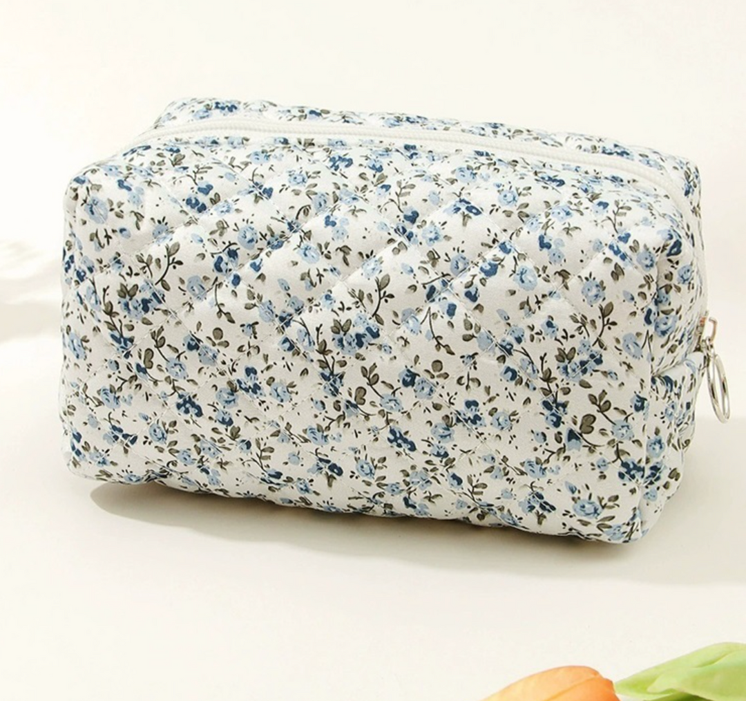 Ditsy Quilted Floral Cosmetic Pouch Bag