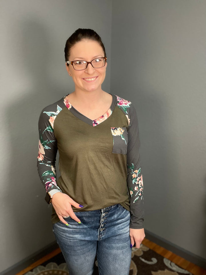 Long Sleeve V Neck Floral Top